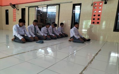Tingkatkan Kualitas Ibadah Murid, MAN 1 Sinjai Gelar Praktik Wudhu dan Shalat untuk Kelas X