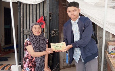 Wujud Kepedulian Sesama, OSIM MAN 1 Sinjai Salurkan Bantuan Dana untuk Korban Kebakaran di Balangnipa